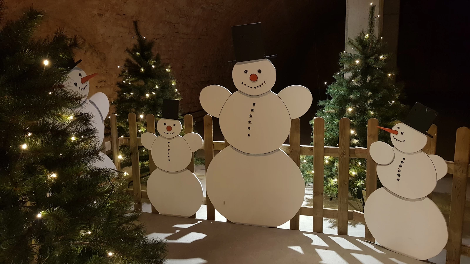 Schneemänner im Museum in Oberfahlheim-Nersingen